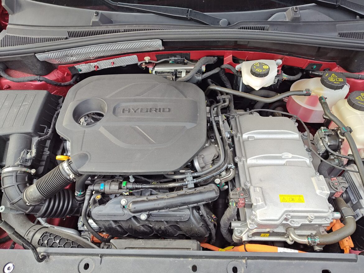 MG ZS Hybrid+ () MG ZS Hybrid+ ()