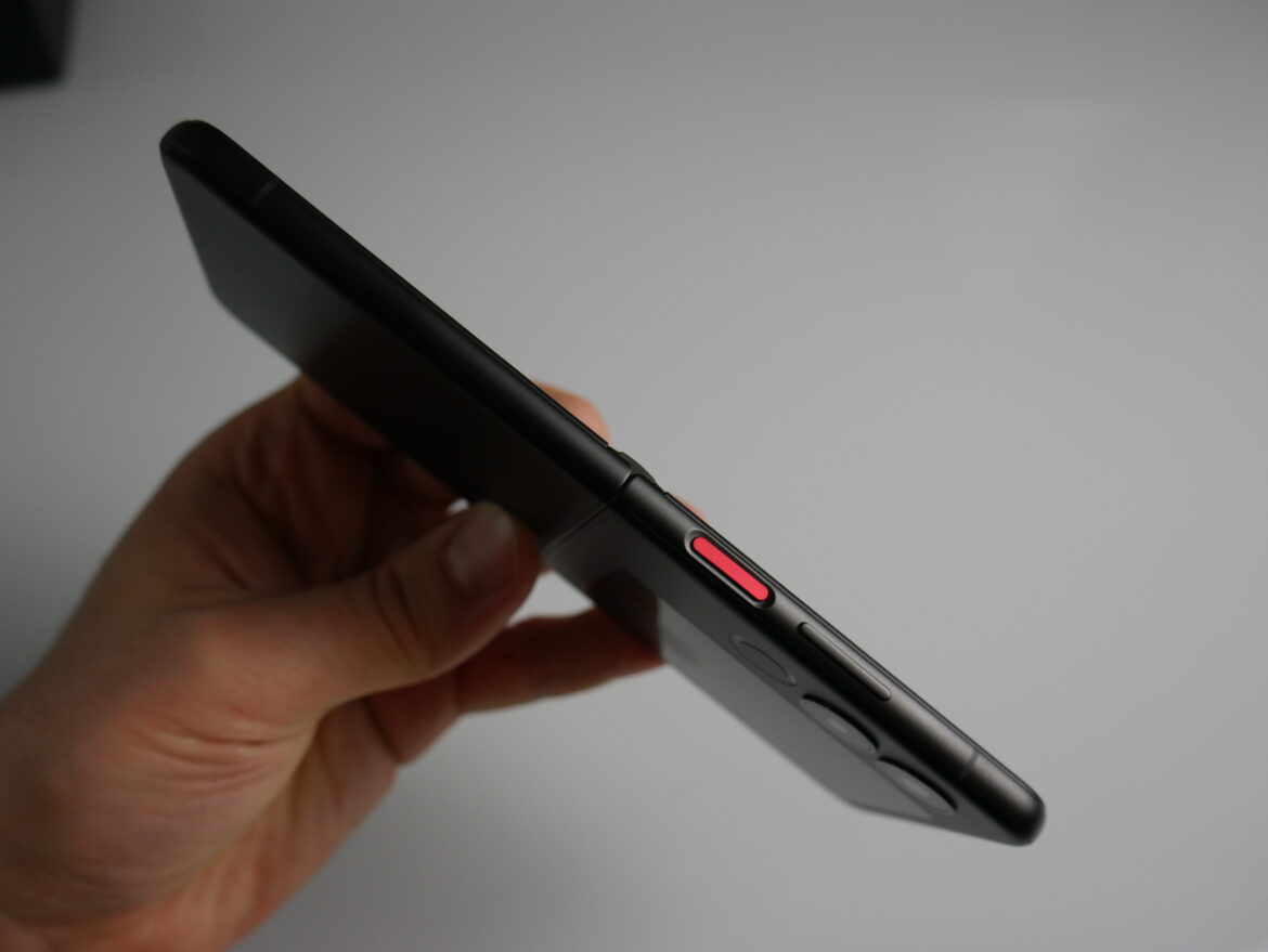 NUBIA FLIP NUBIA FLIP