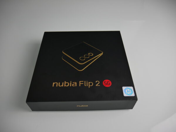 nubia - design NUBIA FLIP