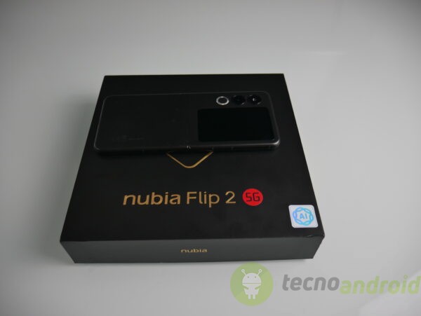 nubia - funzionalità NUBIA FLIP