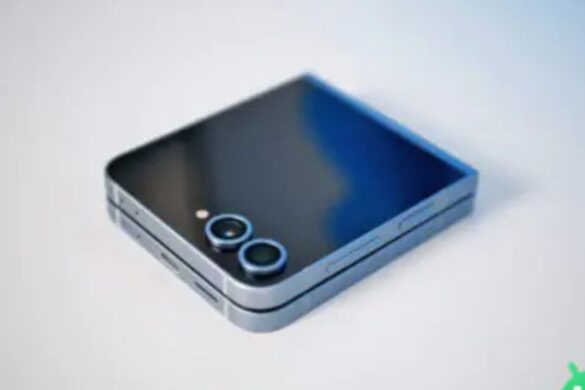 Samsung Galaxy Z Flip7: all’esterno “tutto schermo”