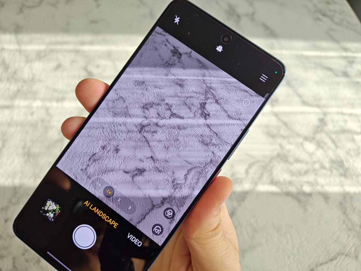 Realme GT () Realme GT ()
