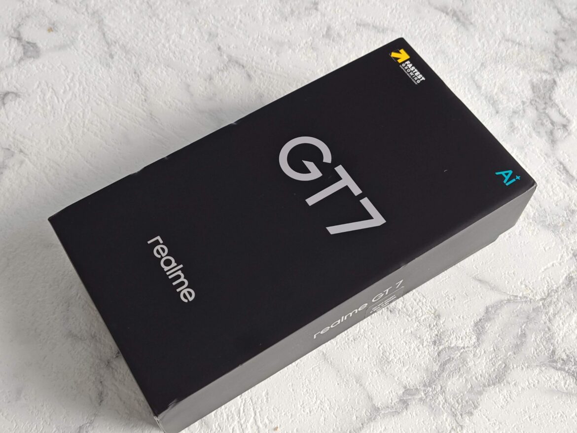 Realme GT () Realme GT ()