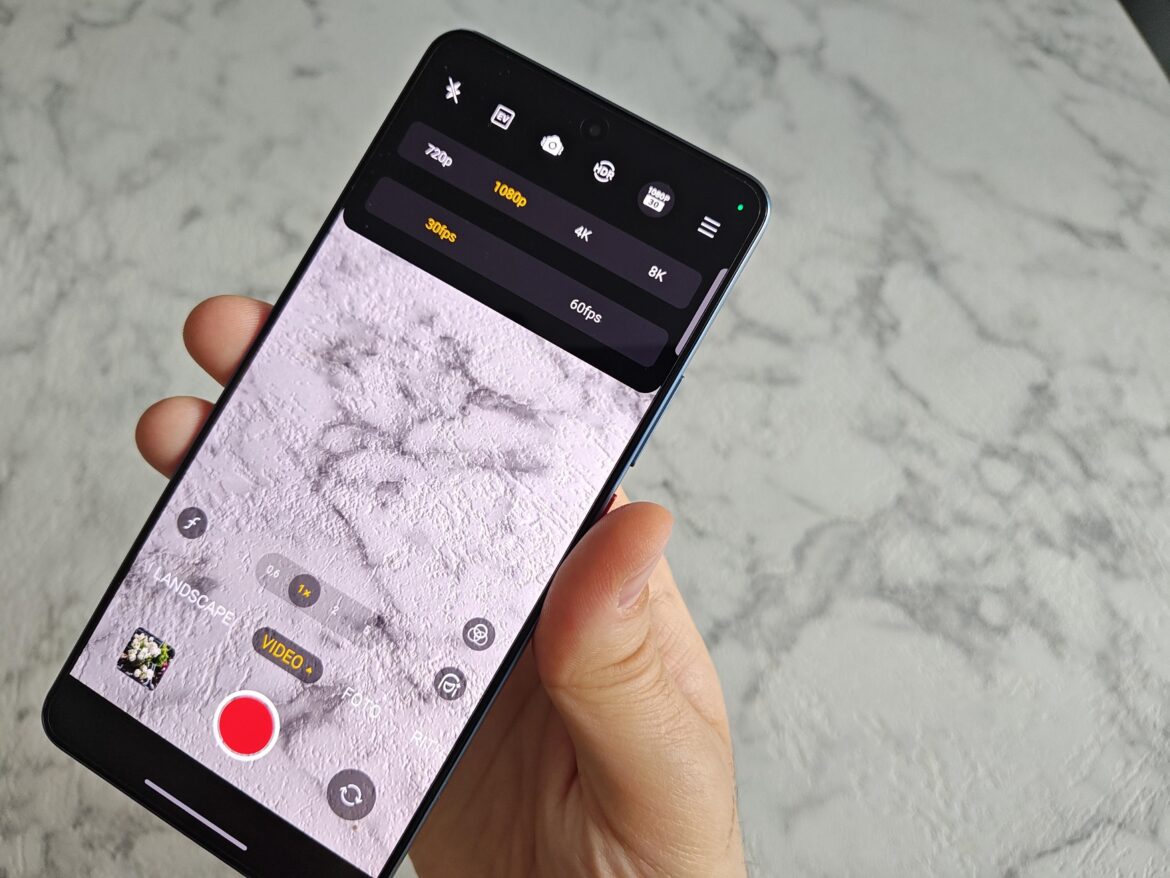 Realme GT () Realme GT ()