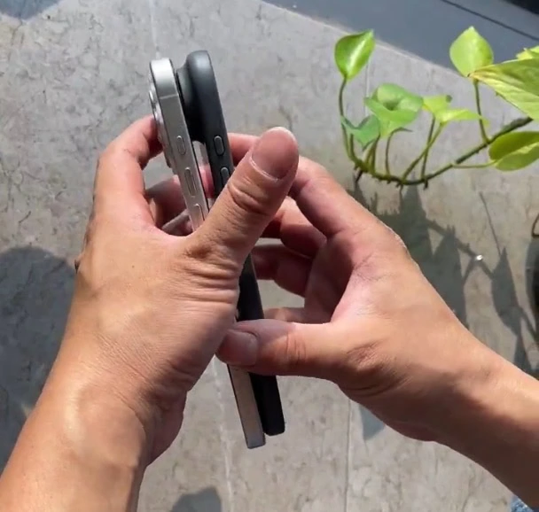 iPhone 17 Air vs iPhone 17 Pro Max _1 iPhone 17 Air vs iPhone 17 Pro Max _1