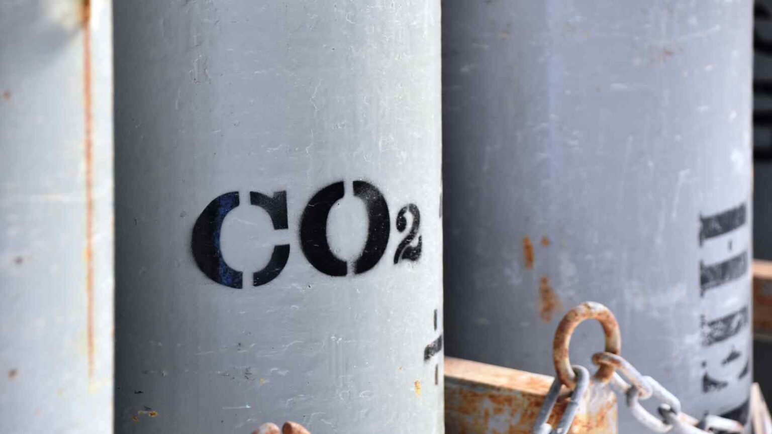 Per la prima volta, il carbonio liquido è stato creato e osservato in laboratorio grazie a un super-laser e a immagini atomiche.