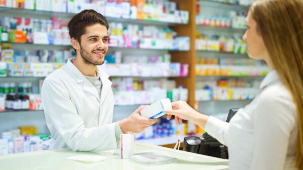 FOFI Bot è l’AI che aiuta i farmacisti a risparmiare tempo, risolvendo dubbi normativi in modo rapido, chiaro e affidabile.