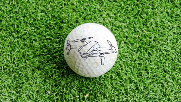 Una sfera con “pelle intelligente” ispirata al golf riduce la resistenza dell’aria e rivoluziona l’aerodinamica dei veicoli autonomi.
