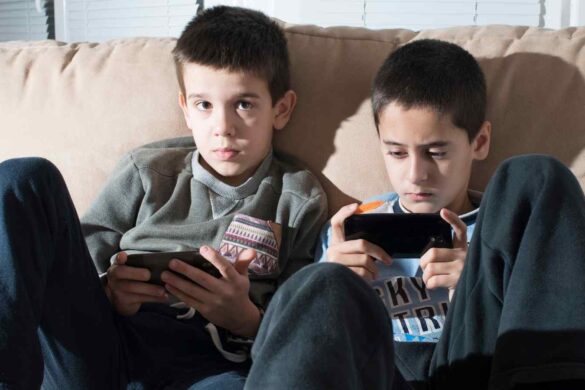 Smartphone e salute mentale: l’Emilia-Romagna sfida le big tech