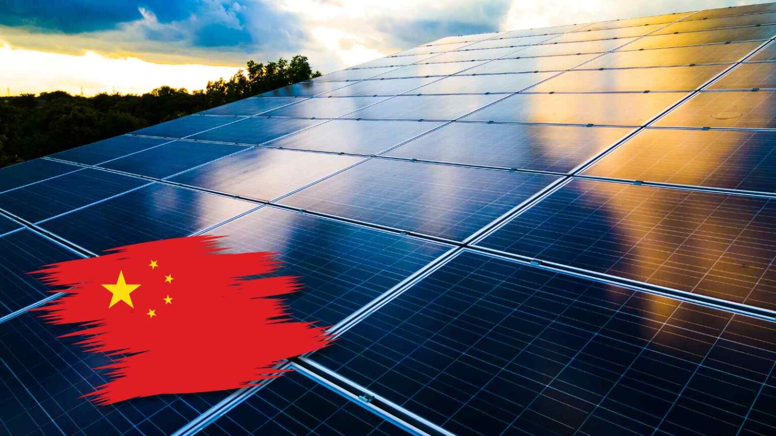 La Cina accelera sul solare urbano: 36 GW dai tetti in 3 mesi, spinta da nuove regole e obiettivi climatici ambiziosi.