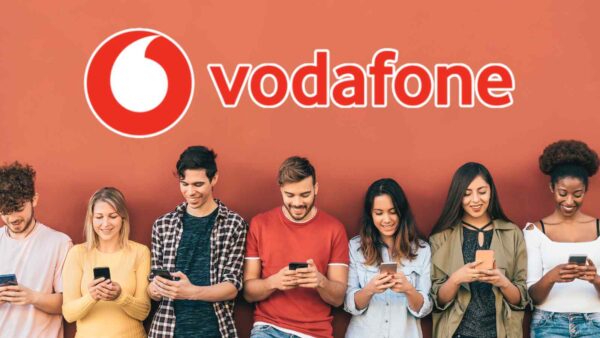 Vodafone FAMILY+: 5G illimitato, zero rincari per 2 anni e attivazione facile con SIM fisica o eSIM, anche mantenendo il tuo numero.