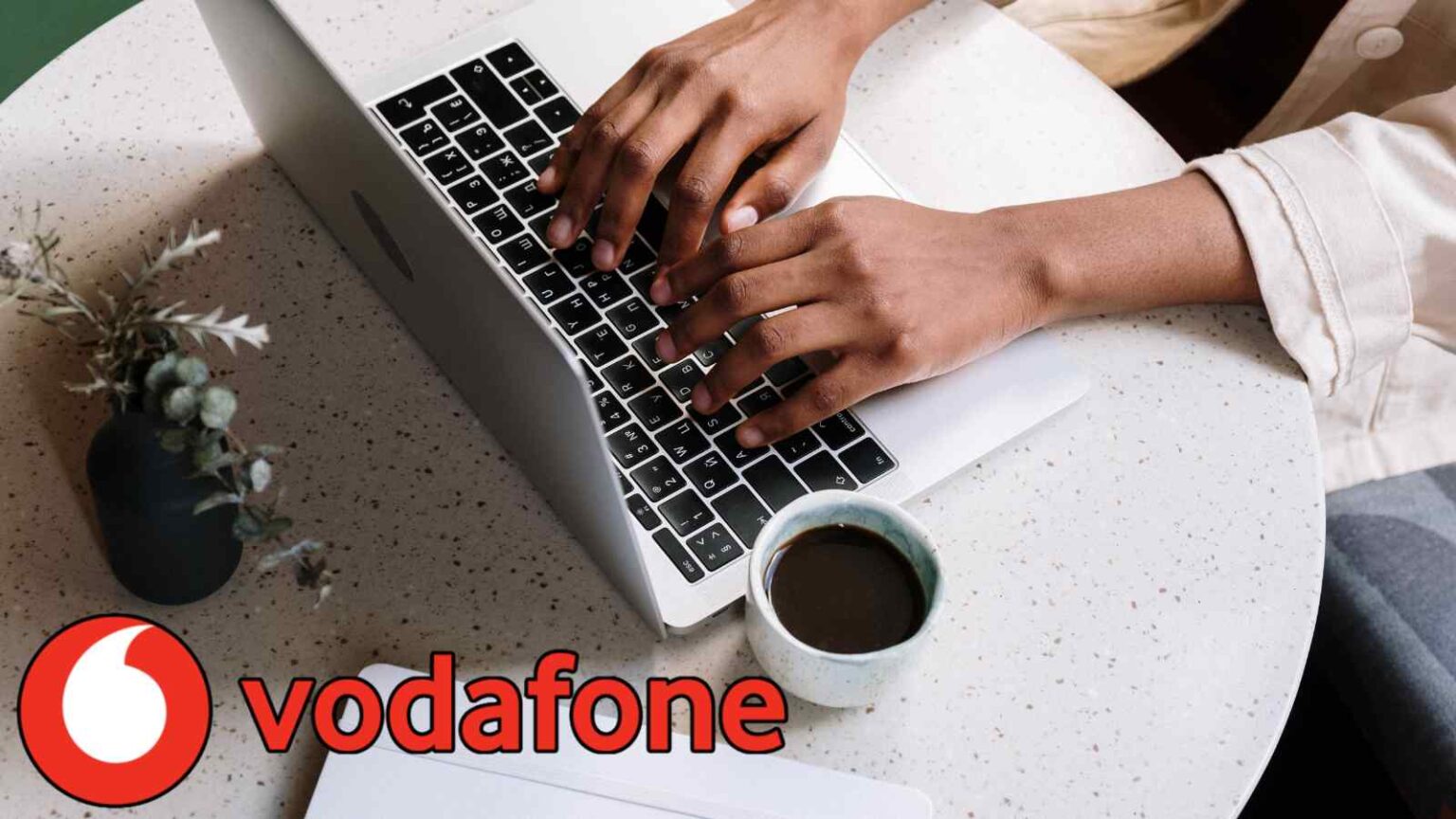 Vodafone Internet Unlimited Smart offre fibra ultraveloce, 2.5 Gbps, SIM dati inclusa e senza costi di attivazione iniziali.