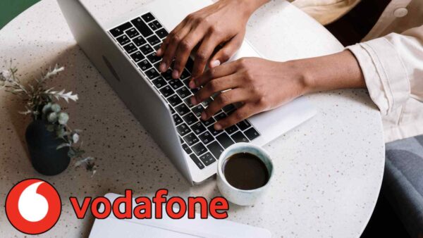 Vodafone Internet Unlimited Smart offre fibra ultraveloce, 2.5 Gbps, SIM dati inclusa e senza costi di attivazione iniziali.