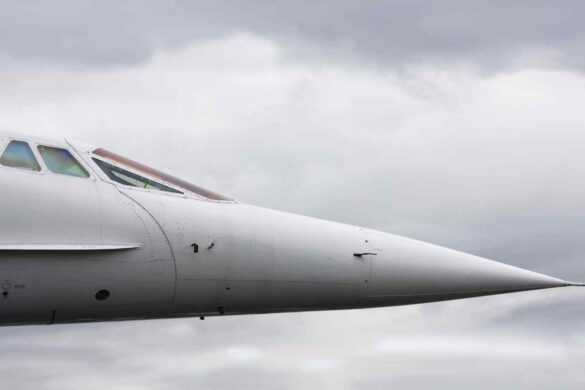 Dentro l’hangar dell’X-59, il jet che sfida il rumore