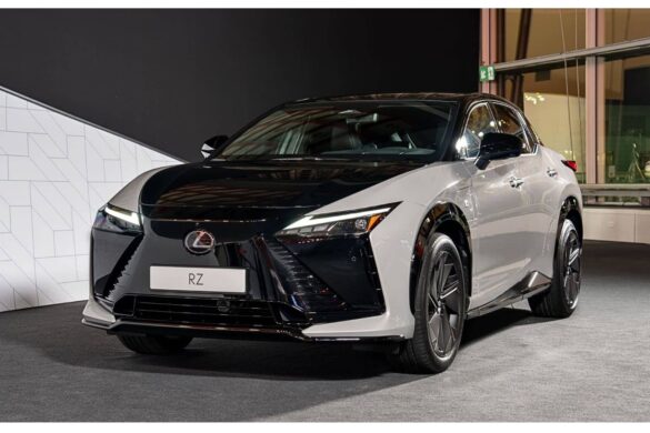 Lexus RZ 2025: più autonomia, nuova guida
