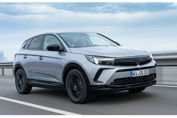 Opel Grandland: arriva la versione 4×4 completamente elettrica
