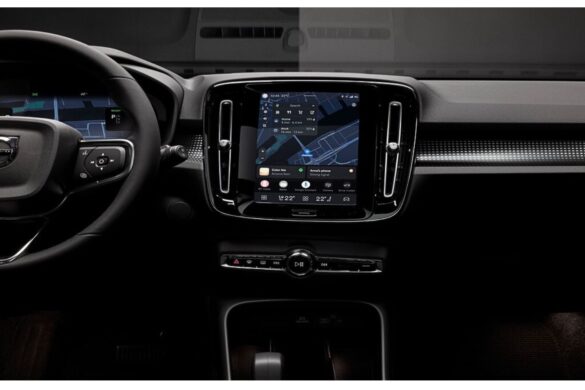 Volvo rivoluziona la sua offerta: nuovi sistemi digitali, più sicurezza e aggiornamenti