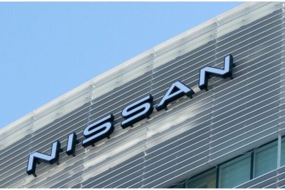 Nissan si riorganizza: vendite e prestiti per evitare il baratro