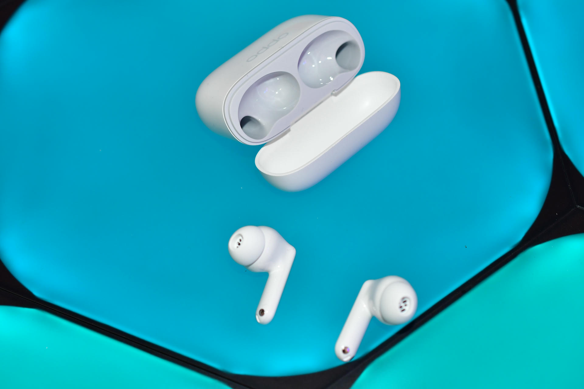 DSC Oppo Enco Buds Pro DSC Oppo Enco Buds Pro