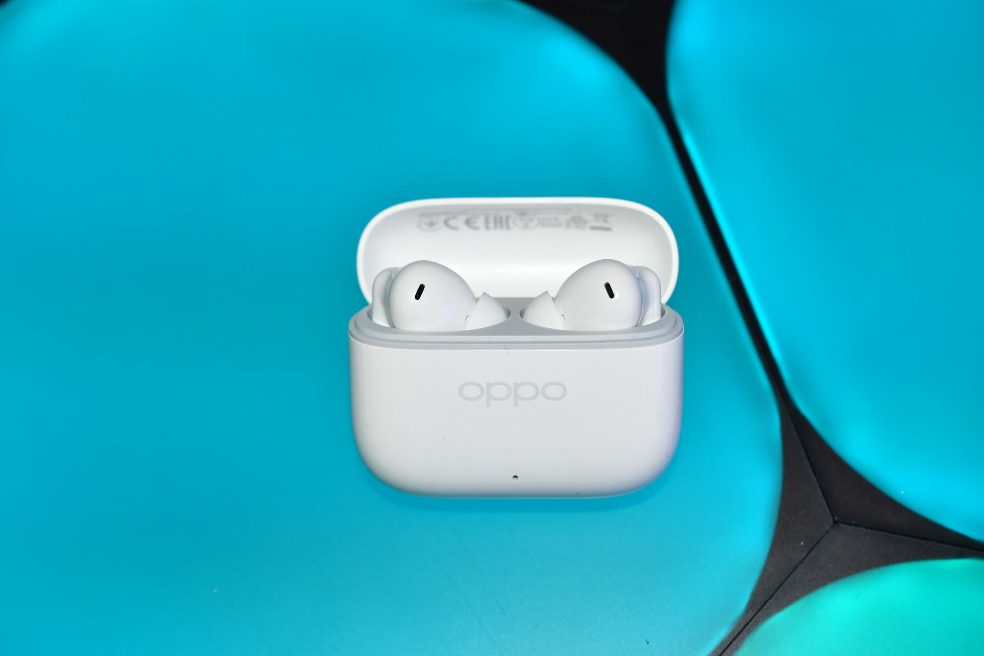 DSC Oppo Enco Buds Pro DSC Oppo Enco Buds Pro