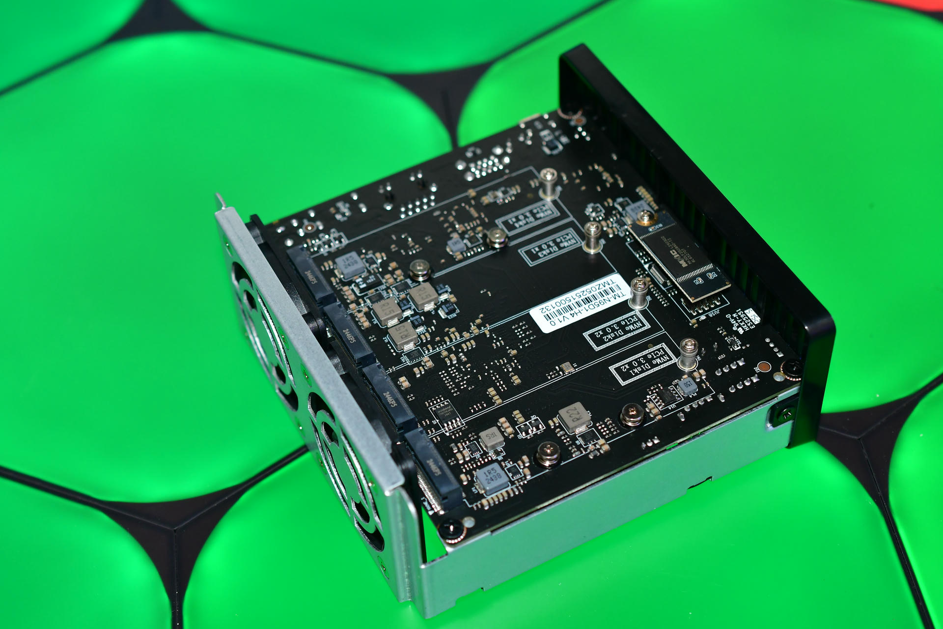 DSC TerraMaster F SSD DSC TerraMaster F SSD