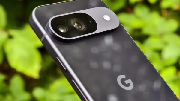 Google Pixel 10, modello base delude gli utenti: mancherà ancora la camera di vapore