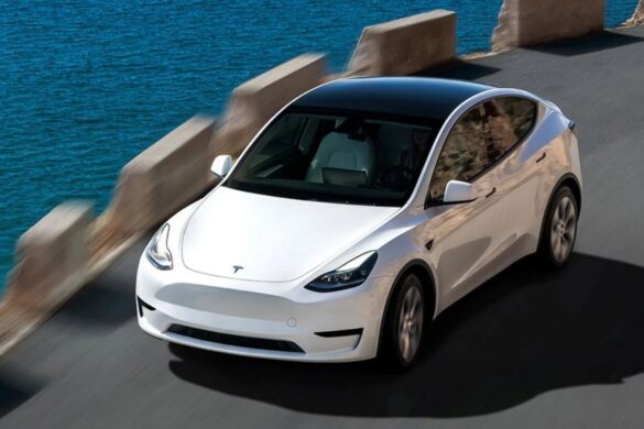 Tesla, giugno Infuocato: auto che si “consegnano” da sole e robotaxi