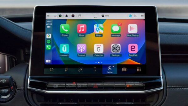 CarPlay Ultra divide: Apple avanza ma non tutti i costruttori sono d'accordo