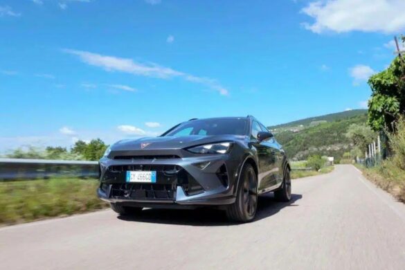 Cupra Formentor Dark Night e Dark Stone: due edizioni magnetiche