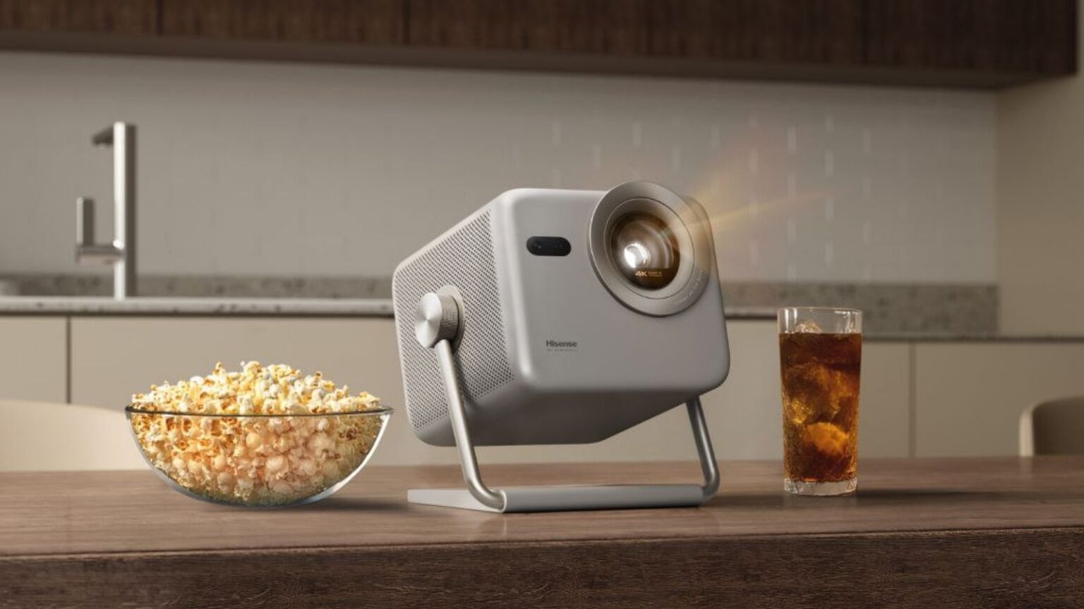 Hisense Laser Mini M2 Pro: il nuovo mini proiettore 4K portatile