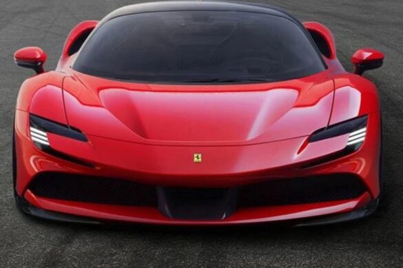 Ferrari elettrica rinviata: seconda BEV in arrivo solo nel 2028