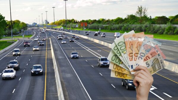 Autostrade care, pedaggi salati: viaggiare in Europa quanto pesa?