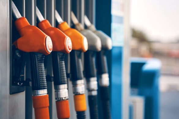 Carburanti, dal 2026 accise uguali per benzina e diesel: il Governo accelera la riforma