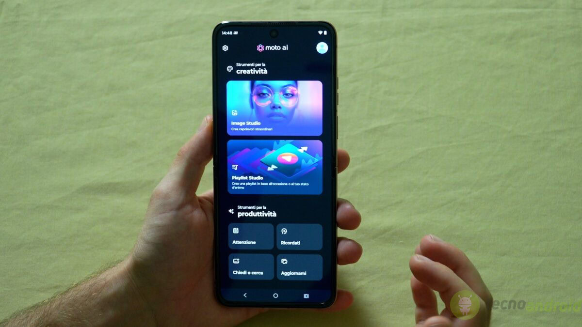 Motorola Razr Ultra () Motorola Razr Ultra ()