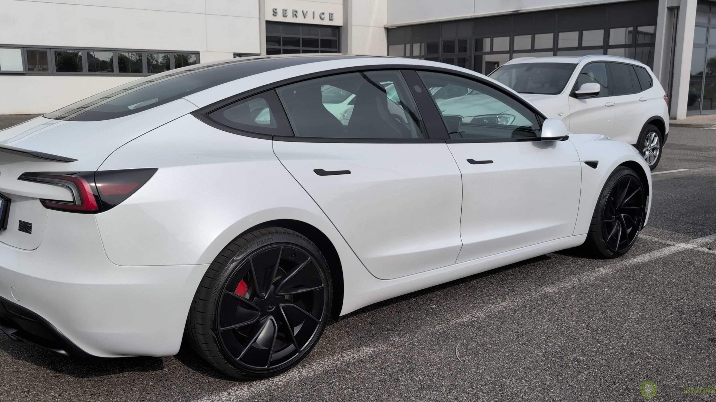 Tesla Model  Performance ()