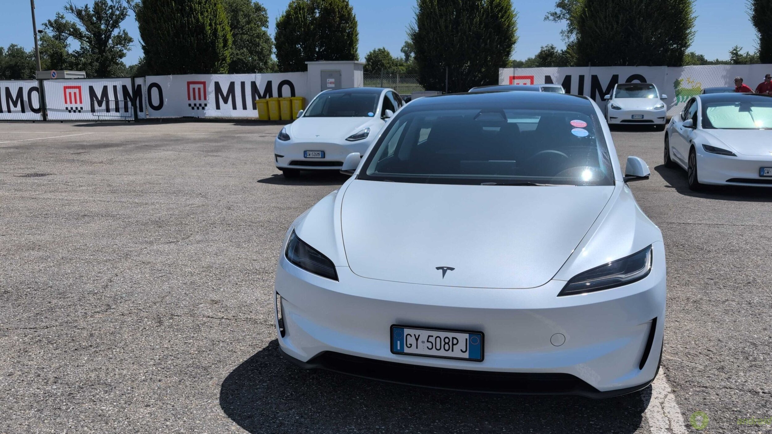 Tesla Model  Performance ()