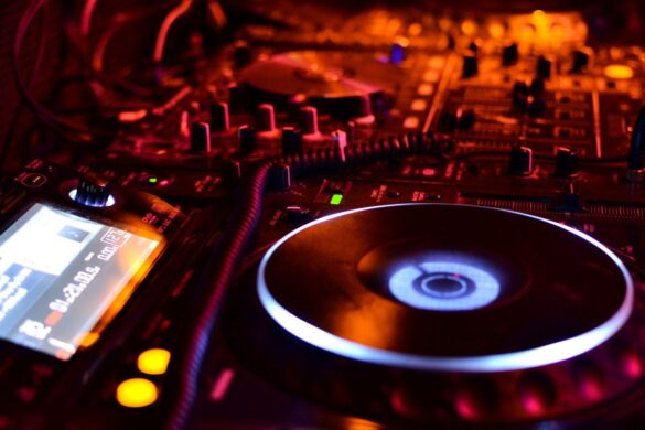 Udio: ecco come funziona lo strumento AI per generare musica