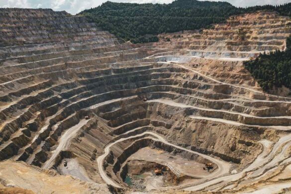 Dalle miniere abbandonate ai parchi solari: così rinasce l’energia
