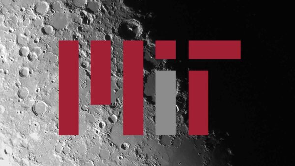 Una nuova teoria del MIT spiega il magnetismo lunare con un antico impatto che ha temporaneamente potenziato il campo magnetico.