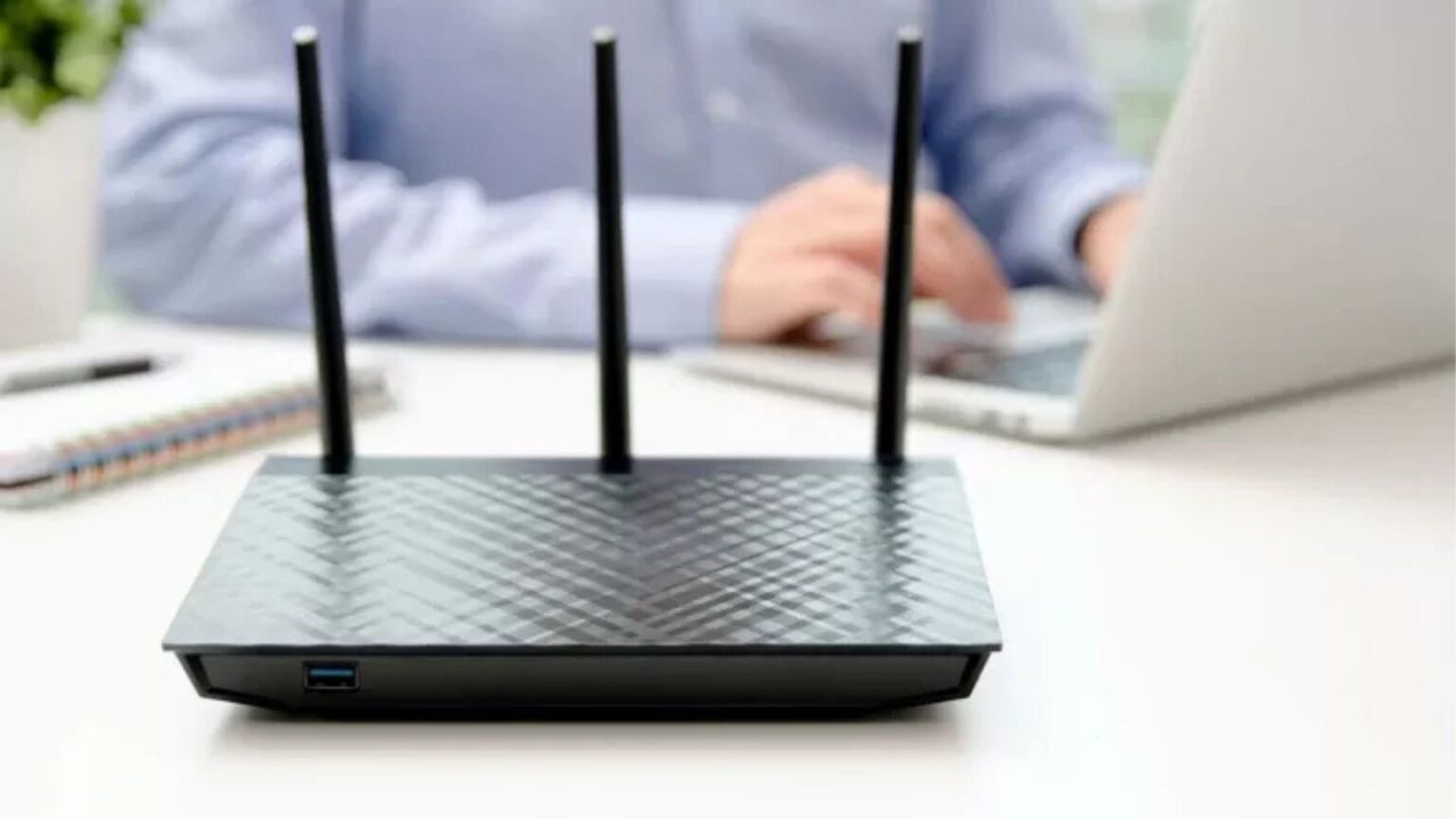 Tiscali avvia la dismissione dell’ADSL: passaggio gratuito a FTTC, FTTH o FWA