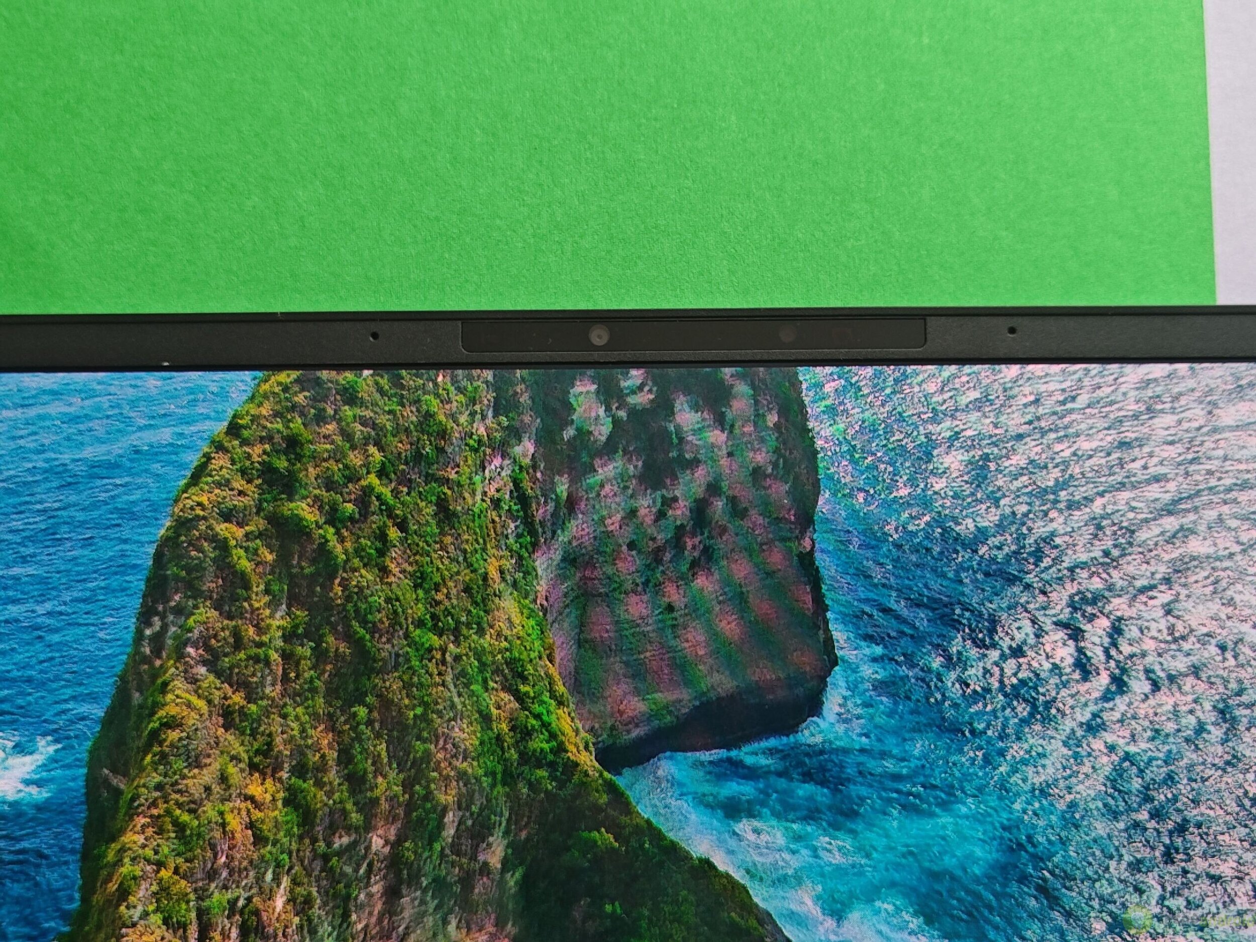 Asus Zenbook A () Asus Zenbook A ()