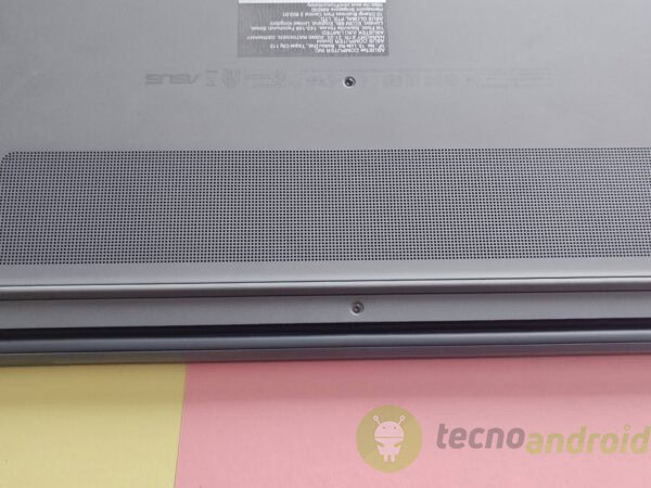 Asus Zenbook A ()