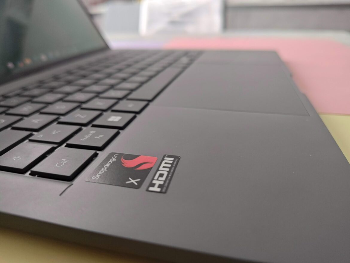 Asus Zenbook A () Asus Zenbook A ()