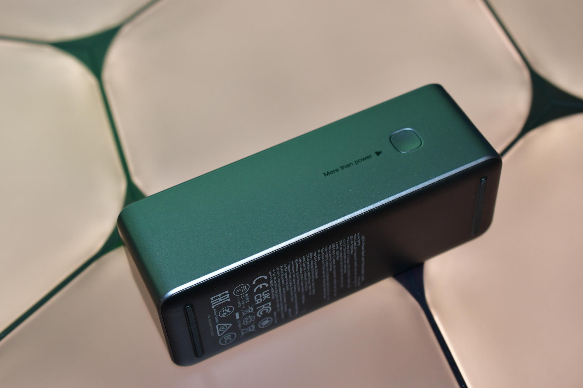 DSC UGREEN Nexode Power Bank mAh W