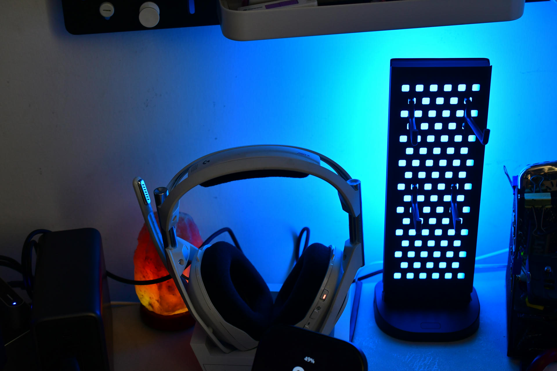 DSC Nanoleaf Pegboard Desk Dock DSC Nanoleaf Pegboard Desk Dock