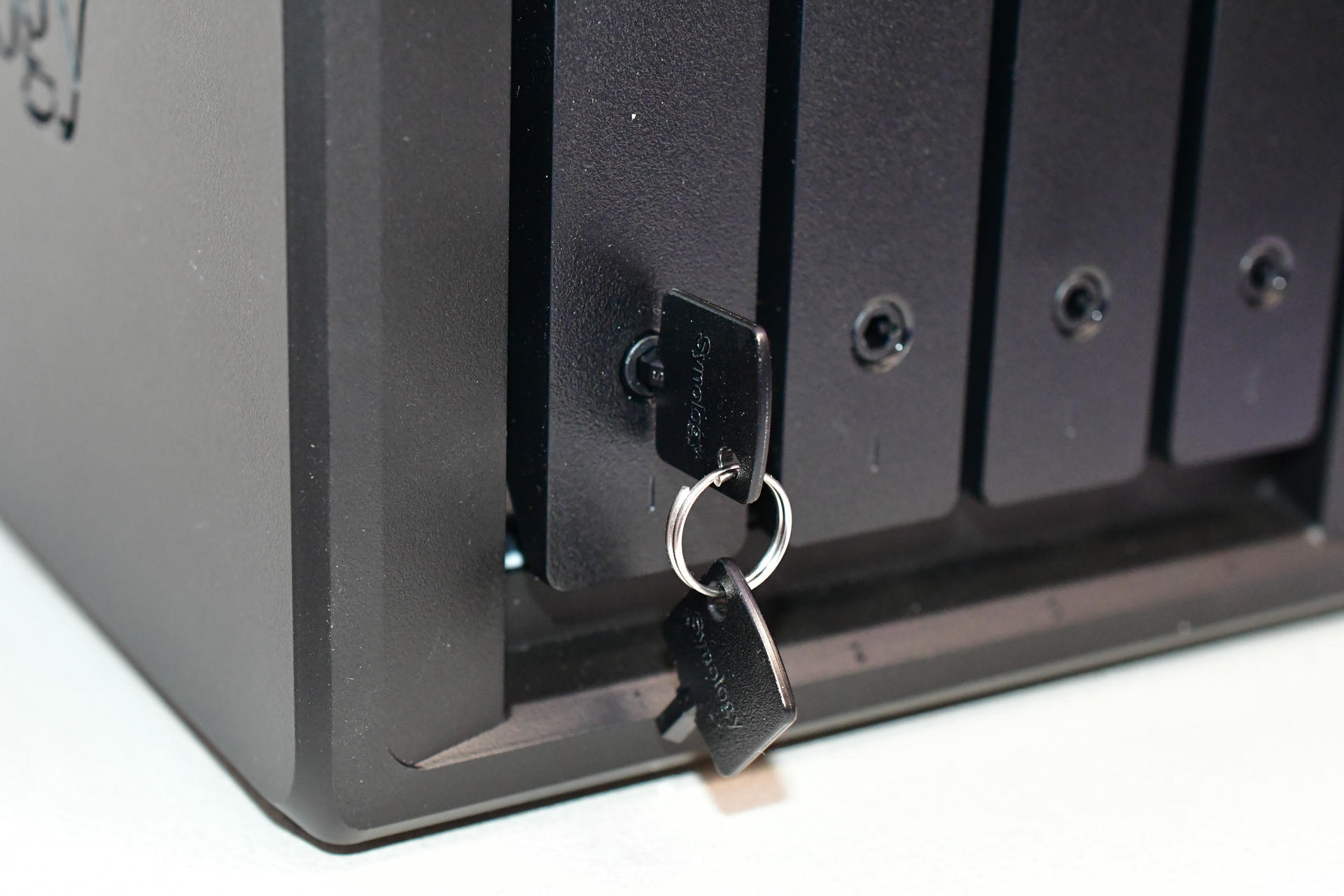 DSC Synology DiskStation DS+ DSC Synology DiskStation DS+
