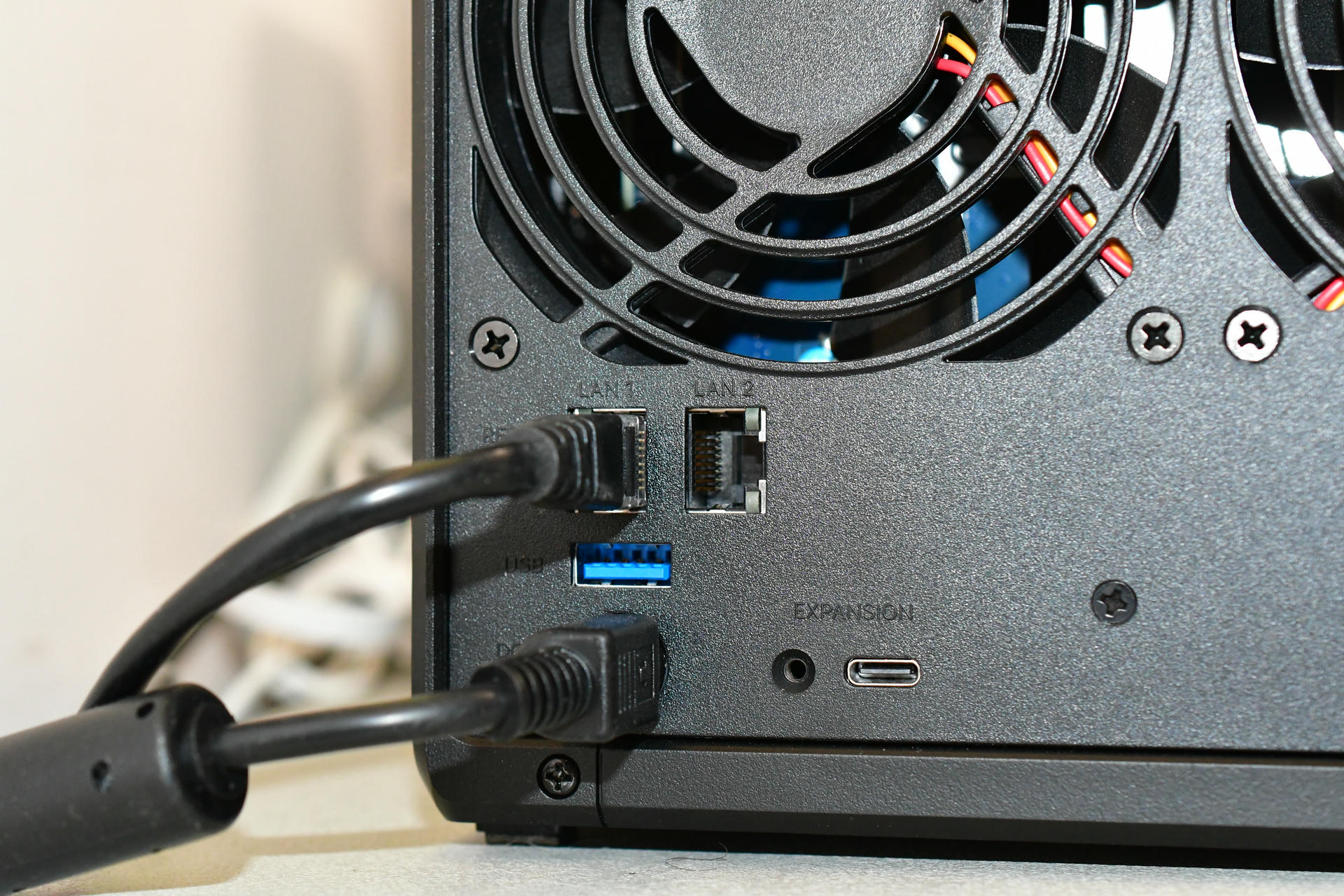 DSC Synology DiskStation DS+ DSC Synology DiskStation DS+