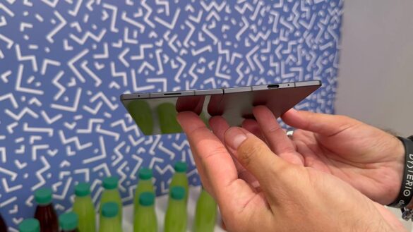 Galaxy Fold () Galaxy Fold ()