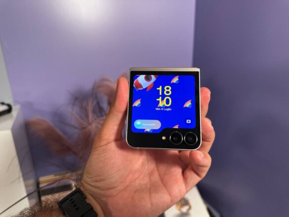 Galaxy Fold () Galaxy Fold ()