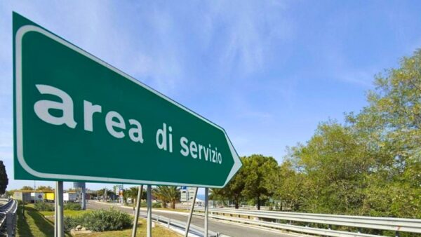 Le migliori aree di servizio: ecco dove fermarsi davvero in viaggio